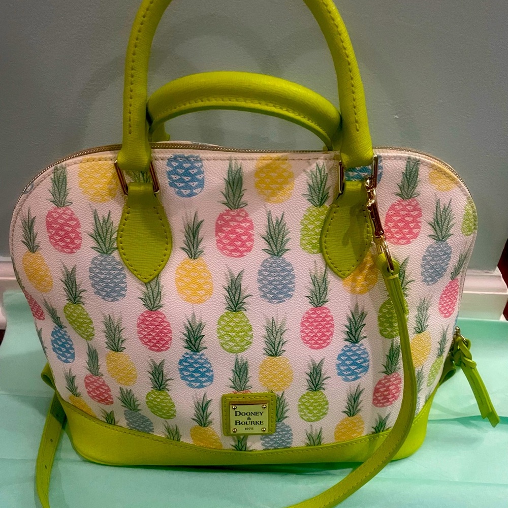 Dooney & Bourke Tiki Collection Bitsy Pineapple Design Crossbody